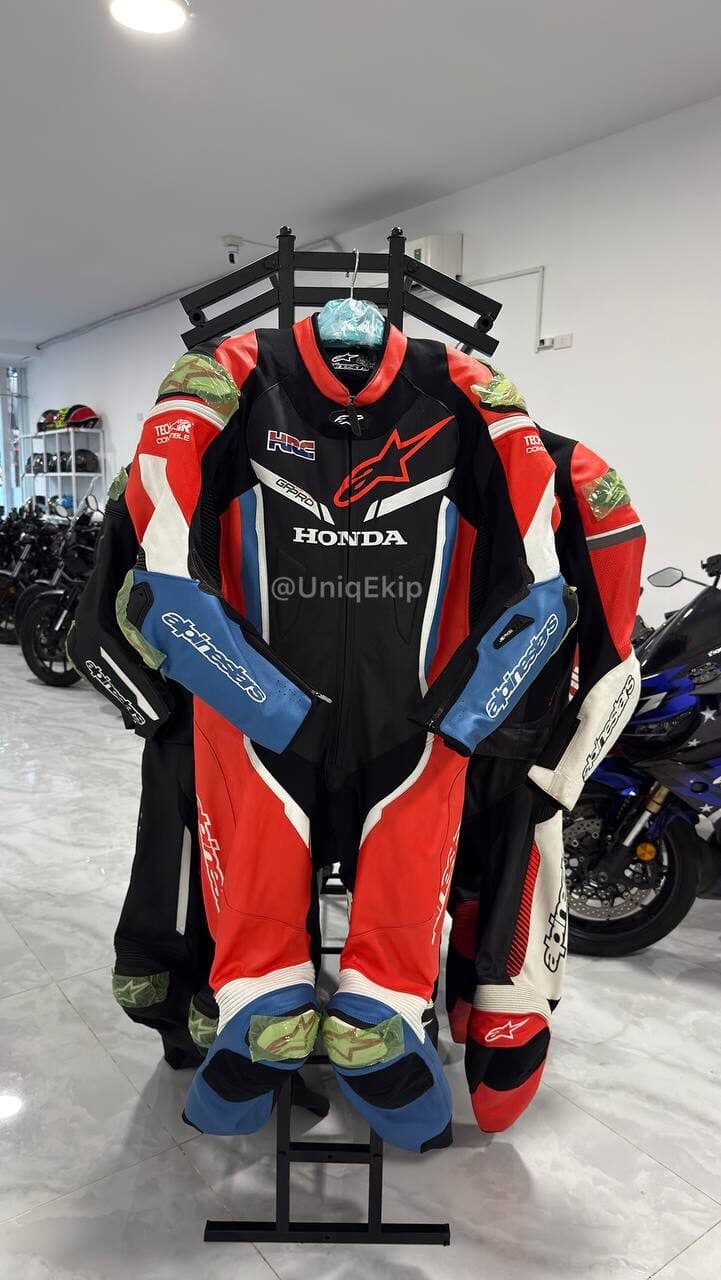 Alpinestars GP Pro V2 1PC 2