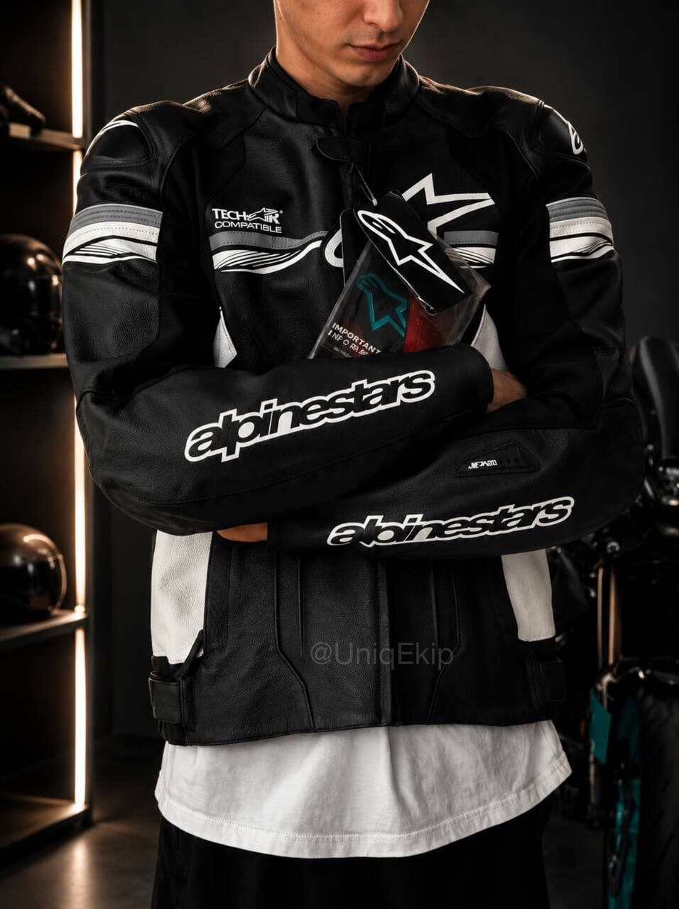 Alpinestars GP-R V2 jacket 2