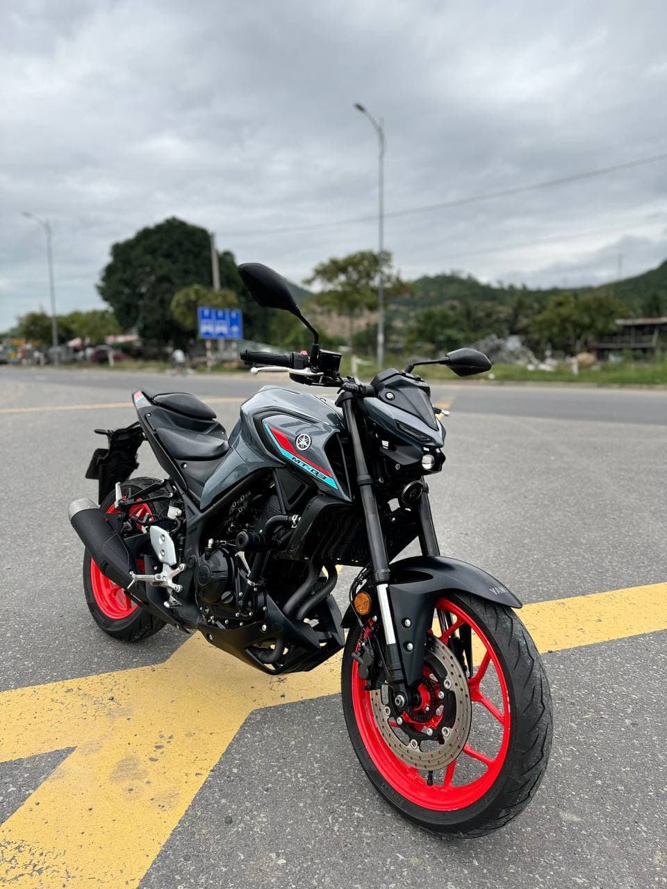 Yamaha MT-03 300cc