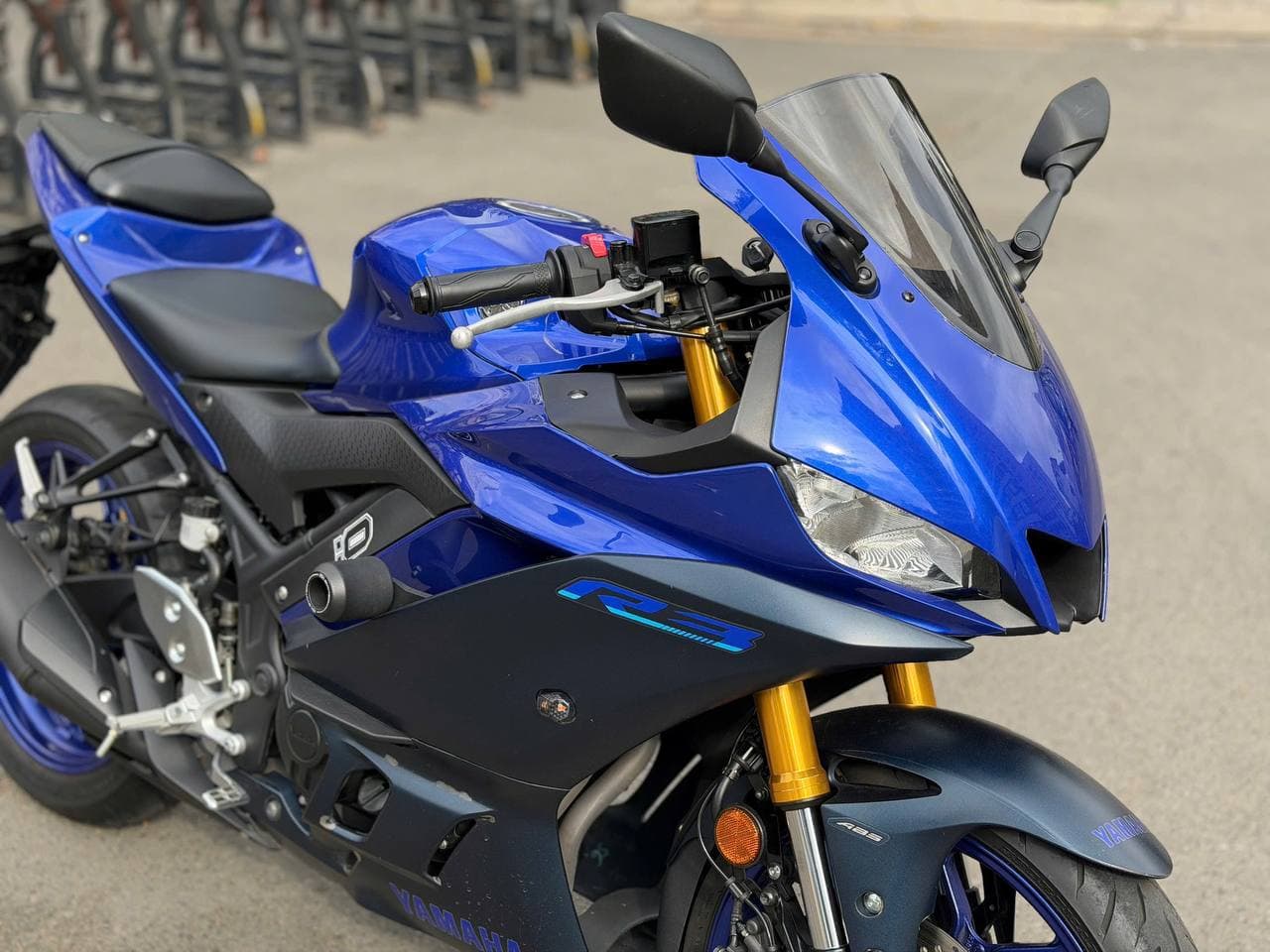 Yamaha YZF-R3 300cc 3
