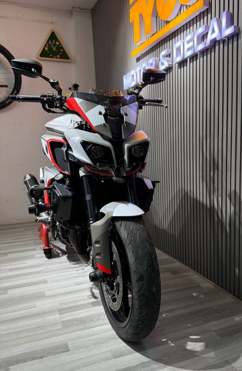 Yamaha MT-10 1000cc 2