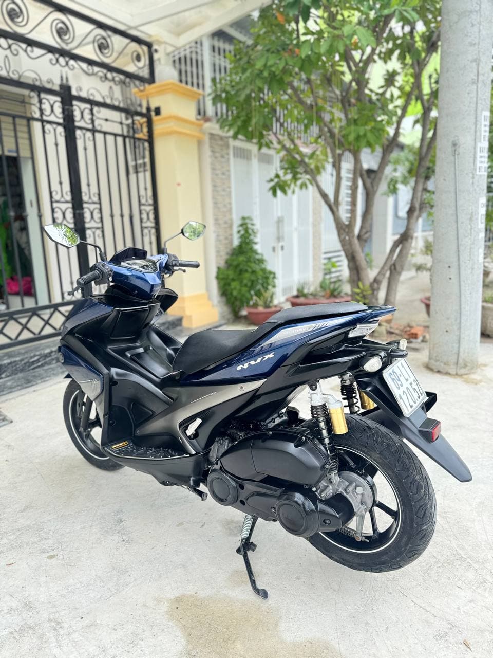 Yamaha NVX 155cc 3