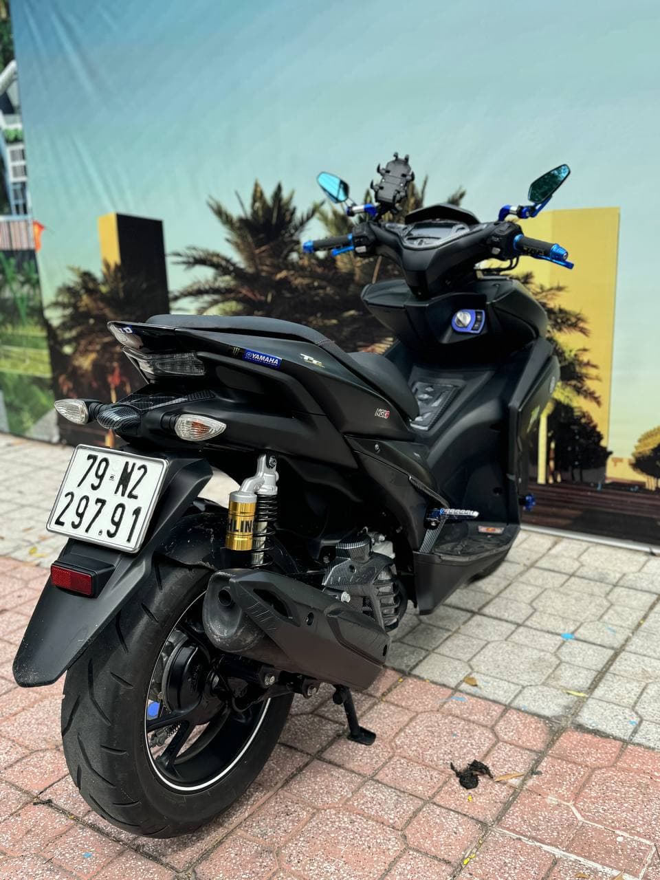 Yamaha NVX 155cc 4