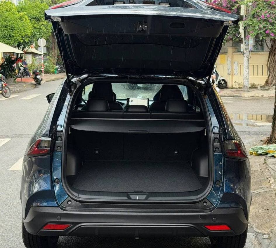 Toyota Yaris Cross 4