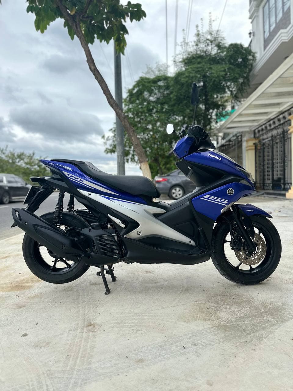 Yamaha NVX 155cc 4