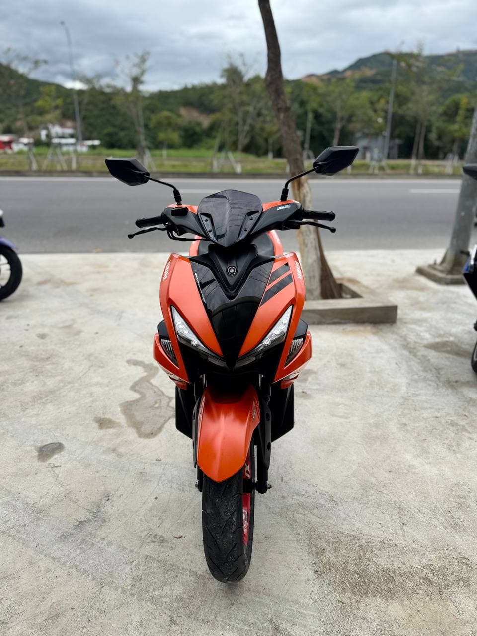 Yamaha NVX 155cc 2