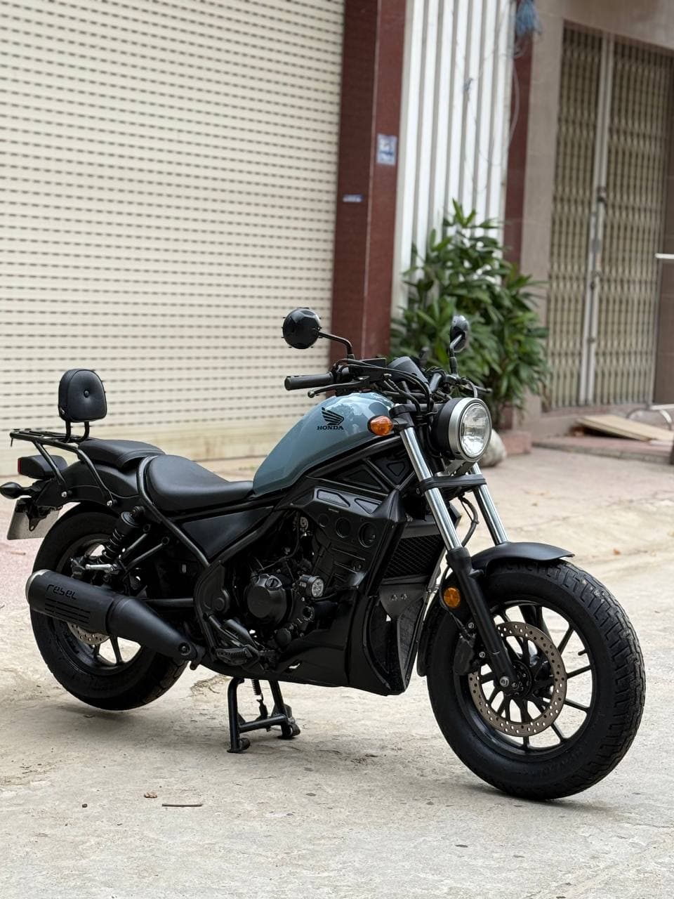Honda Rebel 300 2